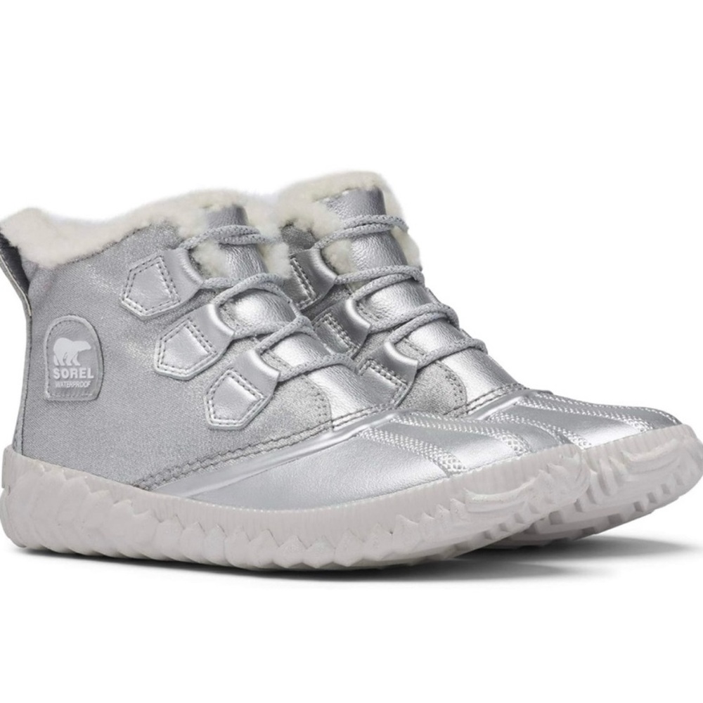 Sorel and Disney women’s Silver Winter Boots- 10